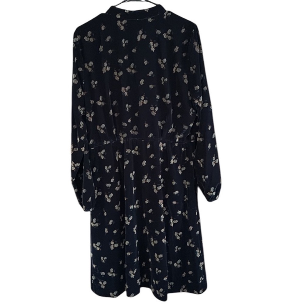 NEW CAbi Decked Out Dress Blue Floral Size Large - Picture 9 of 9